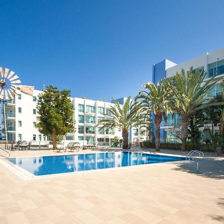 Lucile - Coralli Beachfront Apartment 파라림니 외부 사진