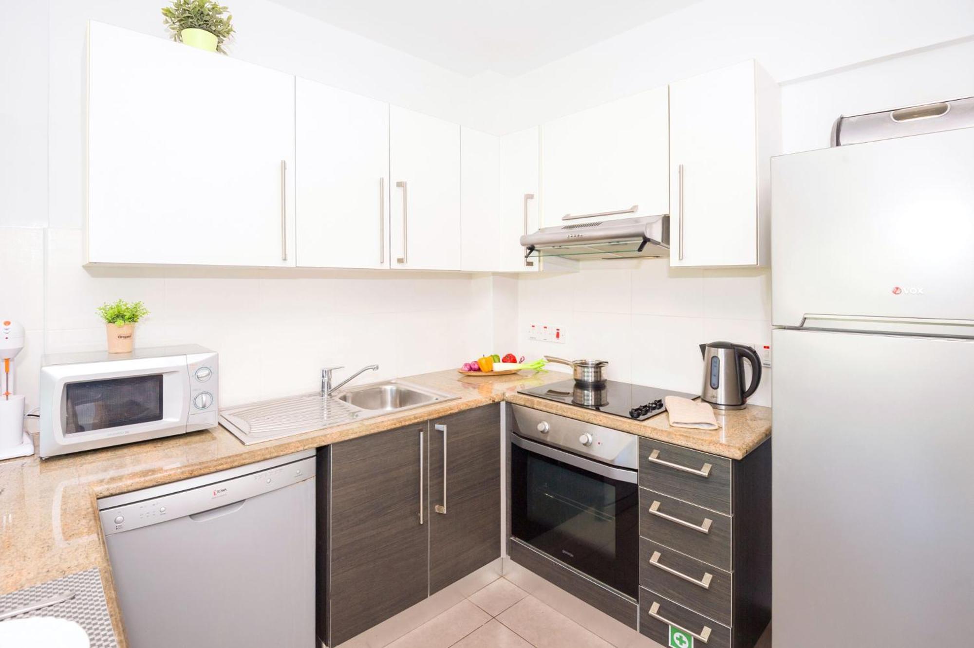 Lucile - Coralli Beachfront Apartment 파라림니 외부 사진