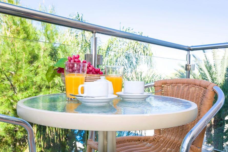 Lucile - Coralli Beachfront Apartment 파라림니 외부 사진