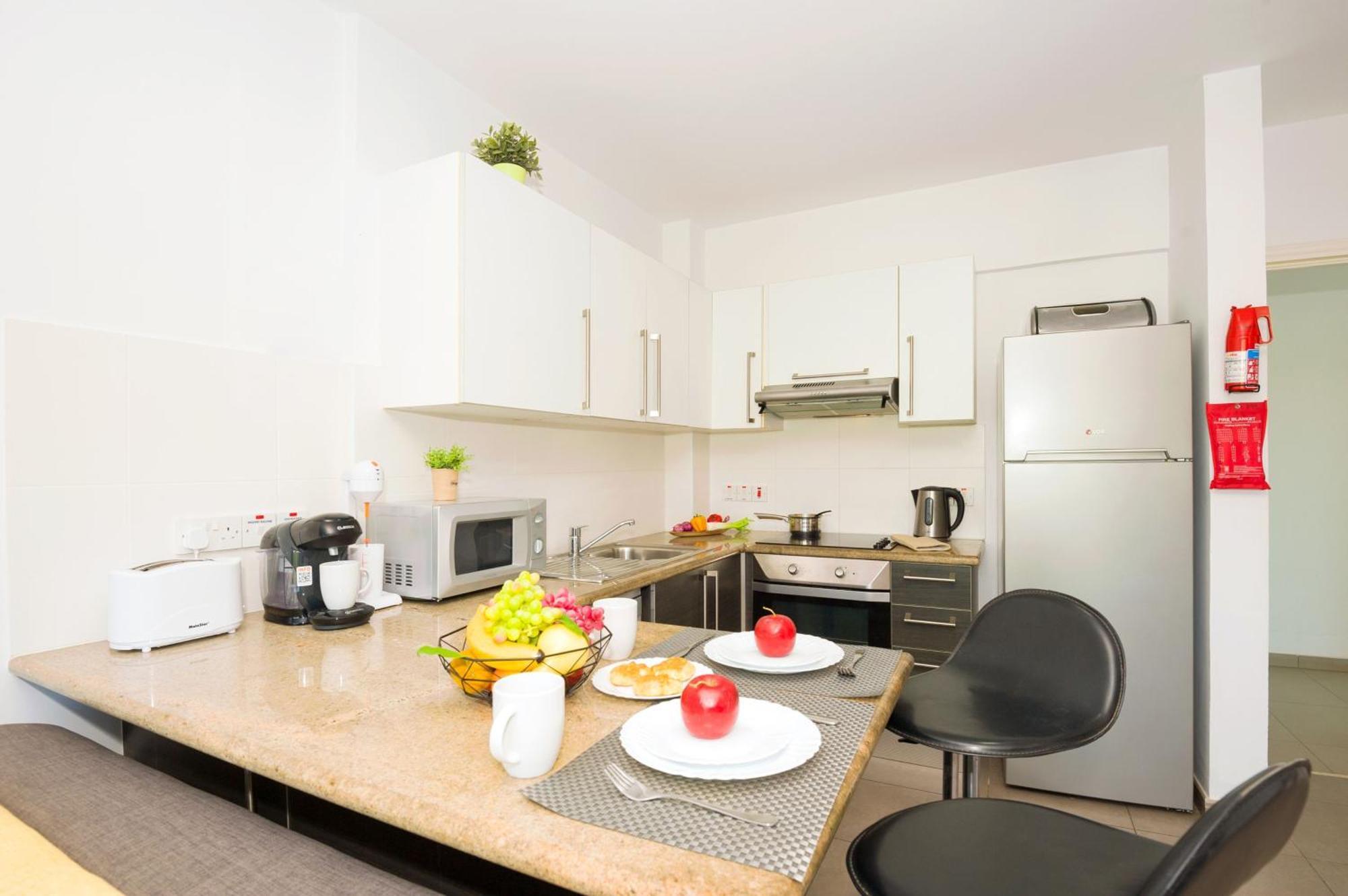 Lucile - Coralli Beachfront Apartment 파라림니 외부 사진